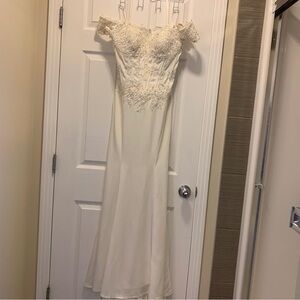 White grad/wedding party dress. Perfect condition